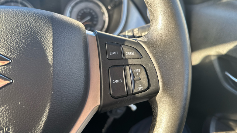 Suzuki Vitara 1.0 Boosterjet SZ-T 5dr Petrol Estate